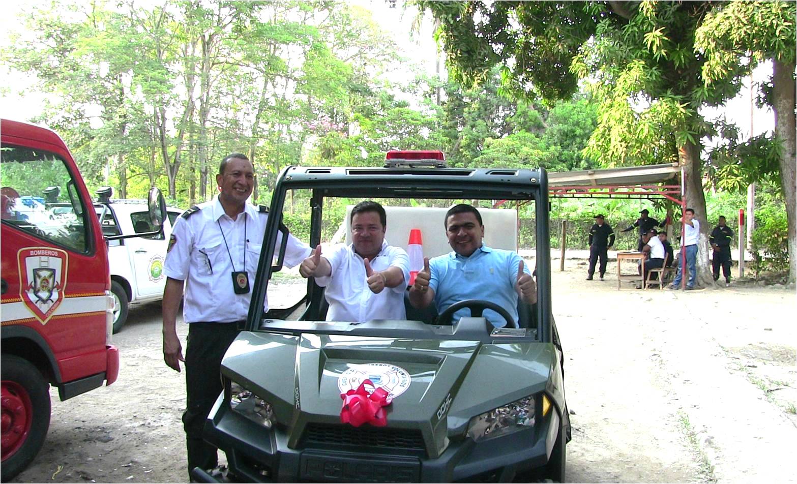 Vehiculo contra incendio para Zona Bananera_DLTD